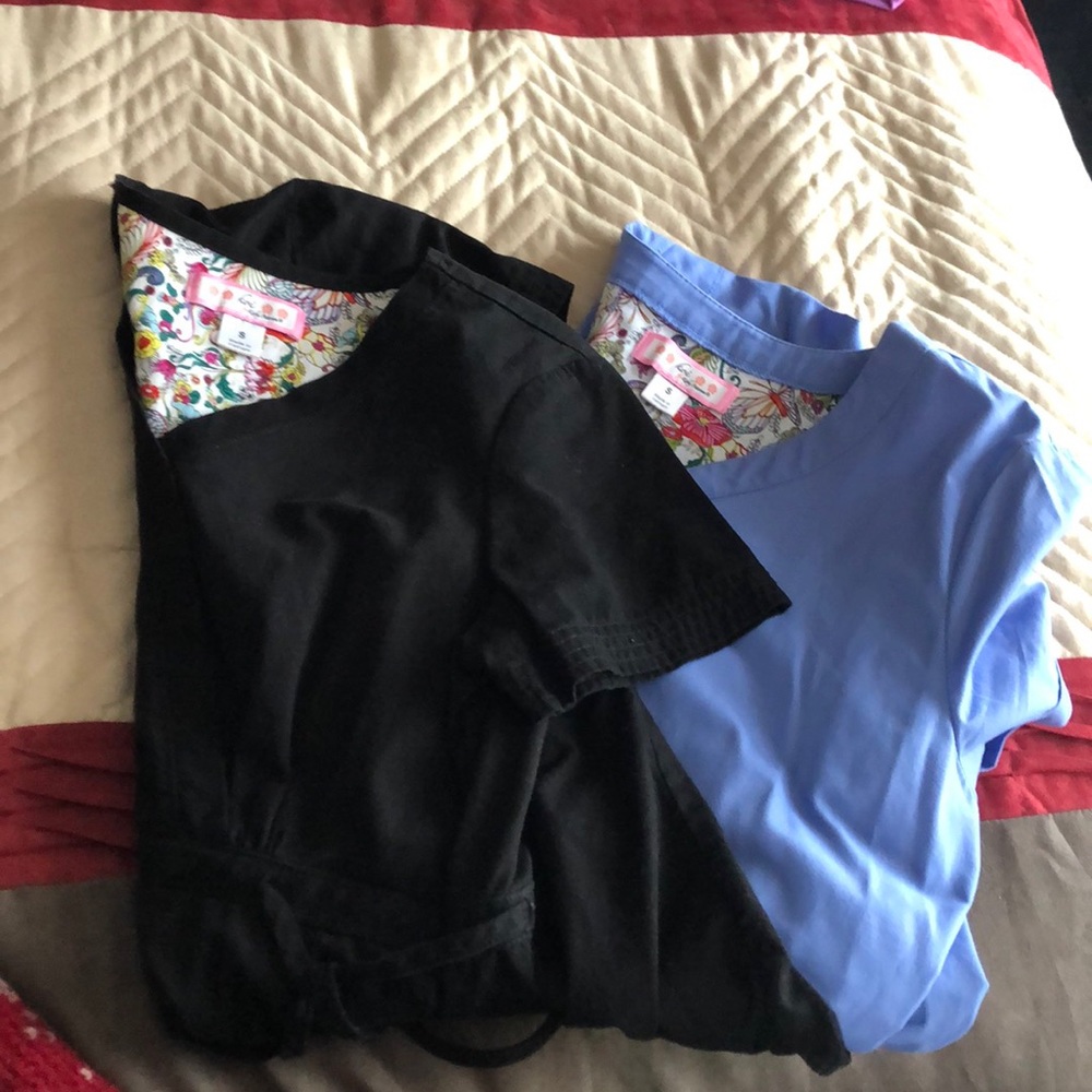 Medical scrub tops